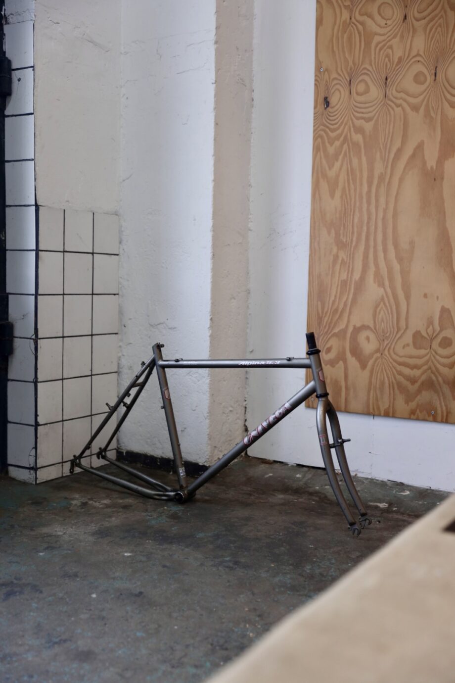 Univega Alpina 5.3 — 52x58 (L / 20,5")
