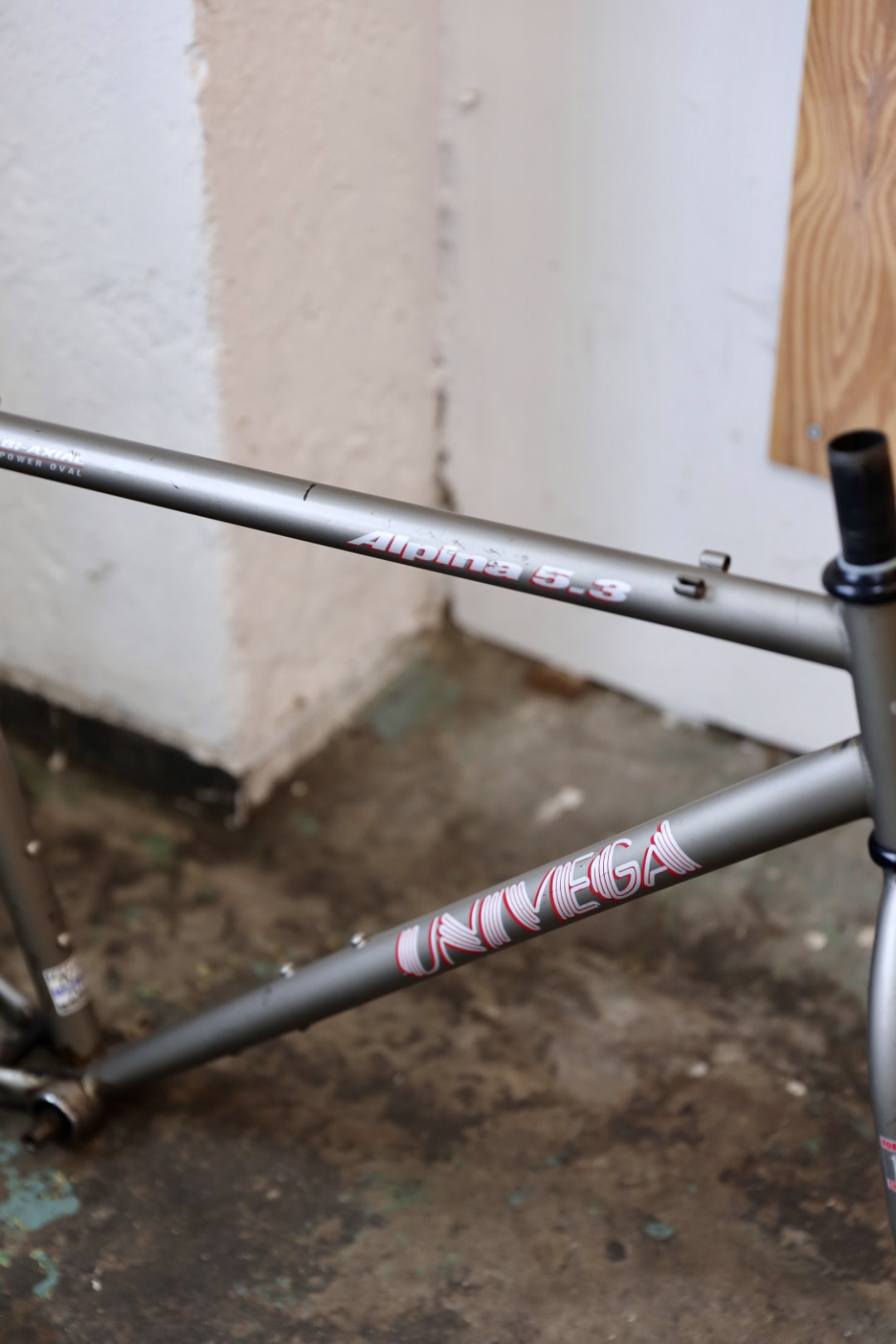 Univega Alpina 5.3 — 52x58 (L / 20,5")