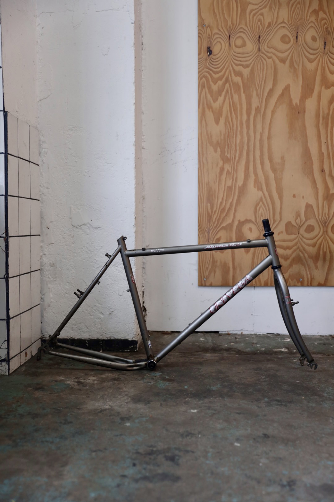 Univega Alpina 5.3 — 52x58 (L / 20,5")