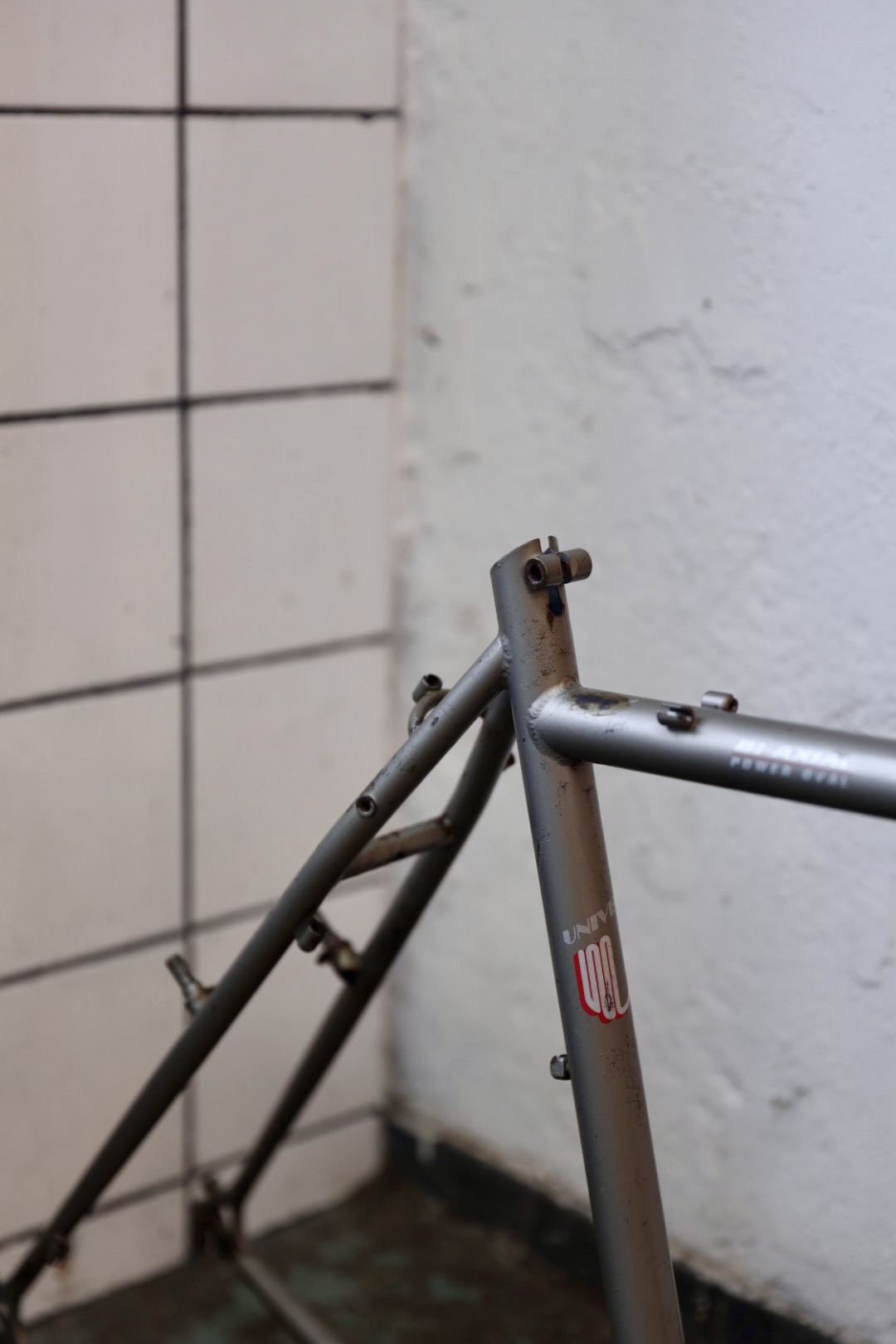 Univega Alpina 5.3 — 52x58 (L / 20,5")