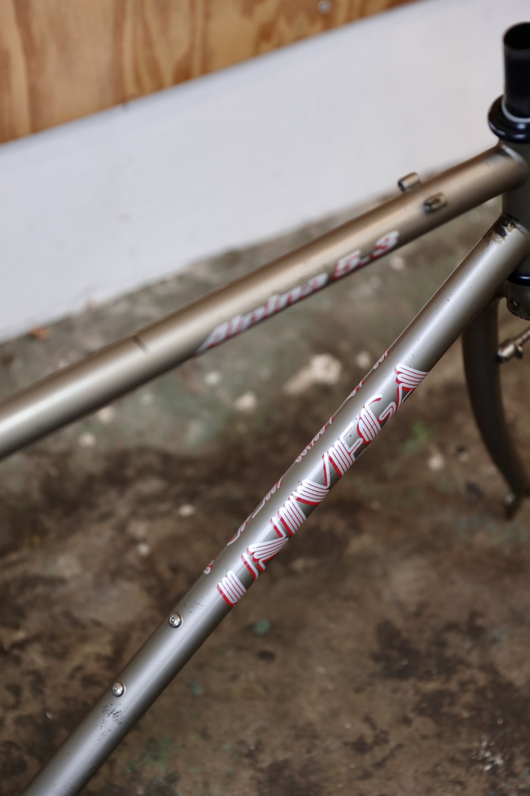 Univega Alpina 5.3 — 52x58 (L / 20,5")