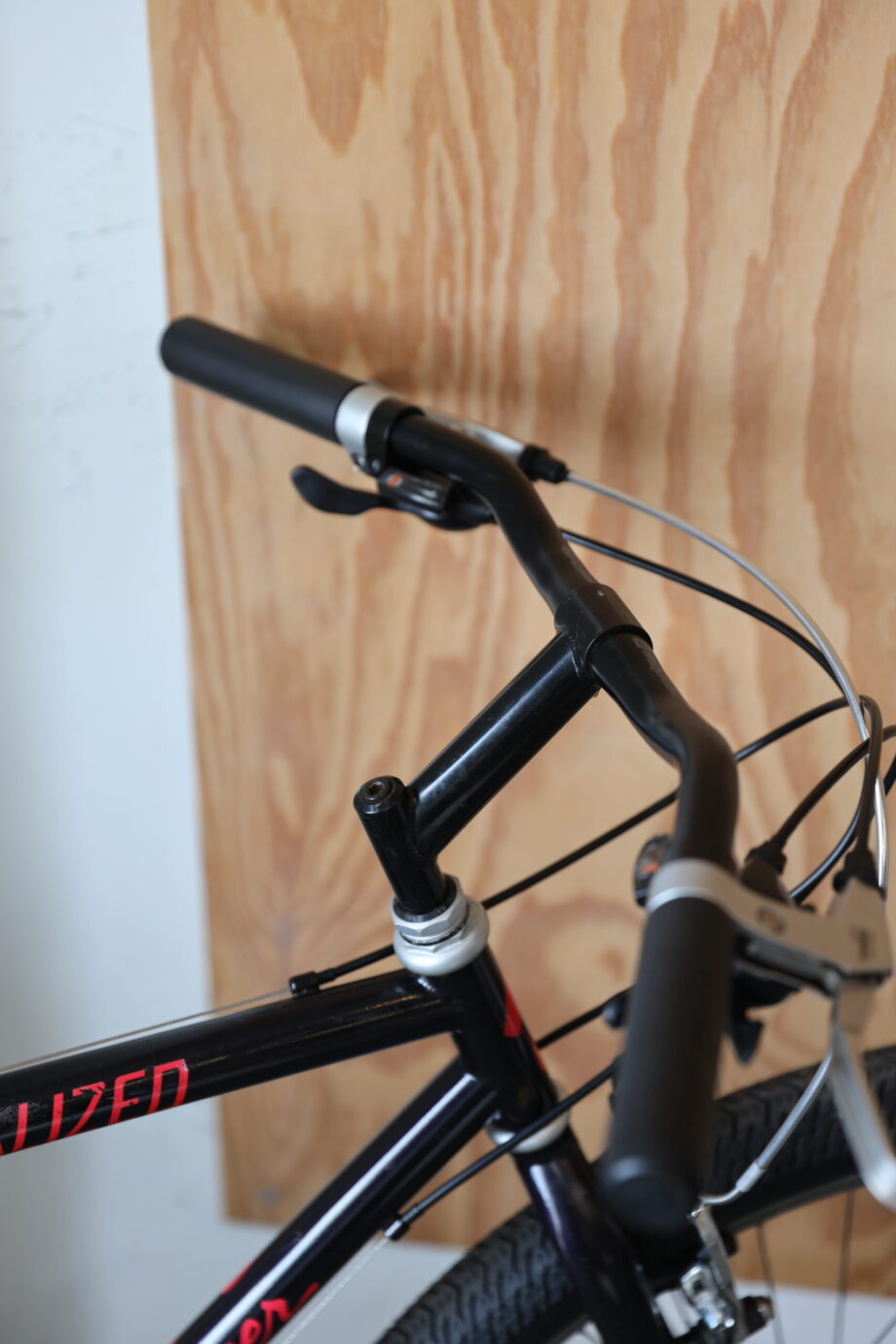 Specialized Rockhopper — L (1.70 — 1.90)
