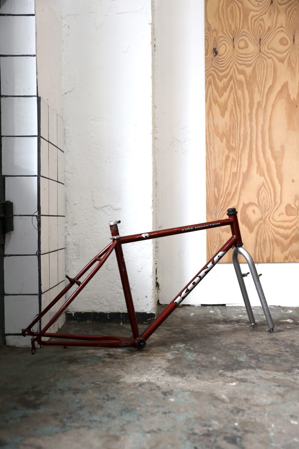 Kona Fire Mountain — 19" (M/L)