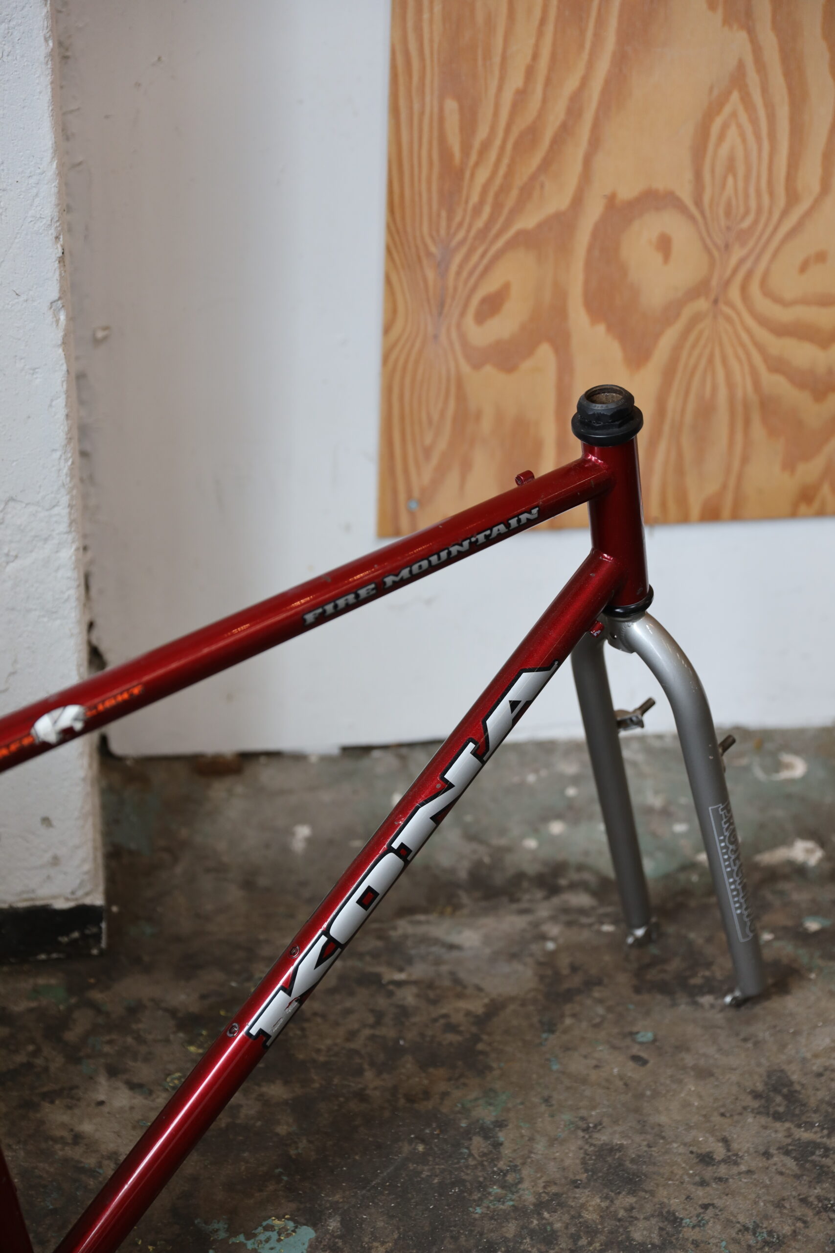 Kona Fire Mountain — 19" (M/L)