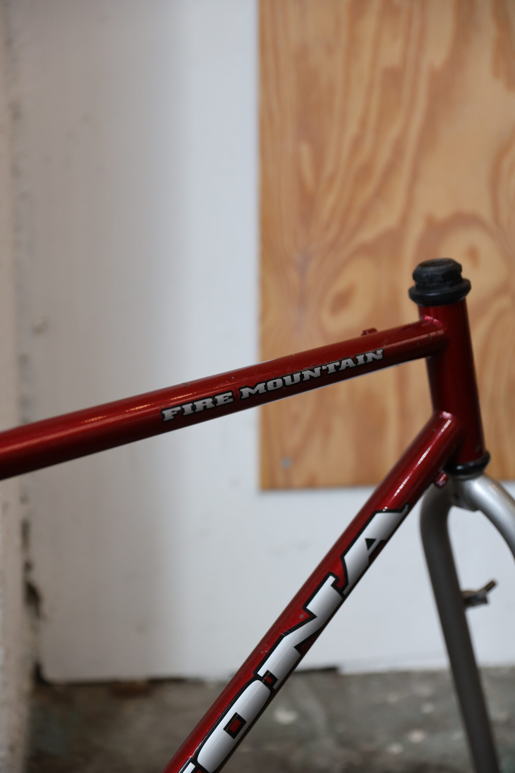 Kona Fire Mountain — 19" (M/L)